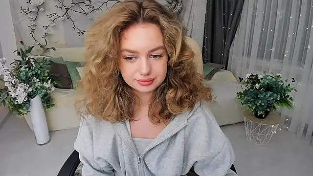 MiracleCurly online show from 23, 10, 2025