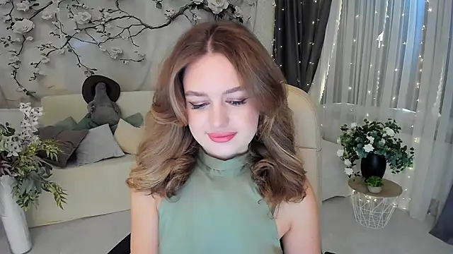 MiracleCurly online show from 5, 10, 2025