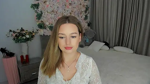 MiracleCurly online show from 24, 9, 2025