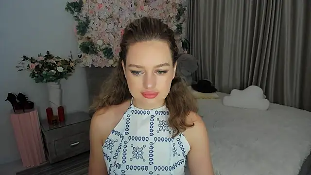 MiracleCurly online show from 3, 10, 2025