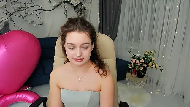 MiracleCurly online show from 15, 2, 2026