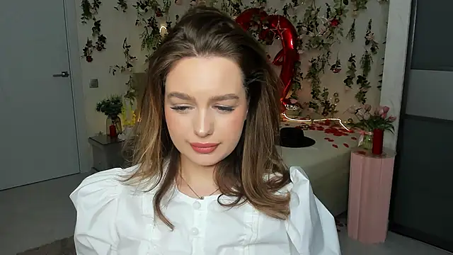 MiracleCurly online show from 8, 3, 2026