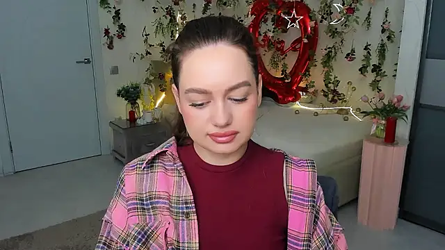 MiracleCurly online show from 3, 3, 2026