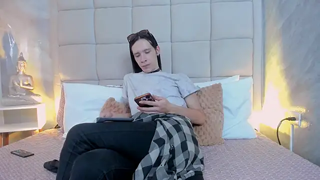 Hecatee 77 online show from 22, 9, 2025