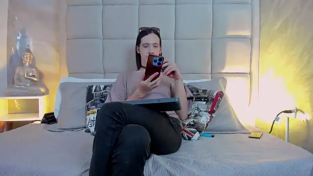 Hecatee 77 online show from 28, 10, 2025