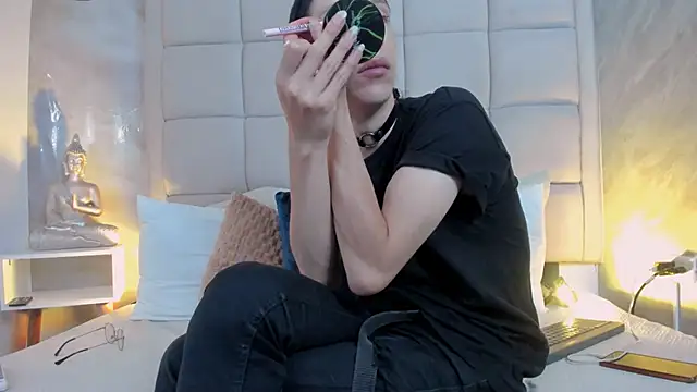 Hecatee 77 online show from 17, 9, 2025