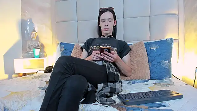 Hecatee 77 online show from 13, 10, 2025