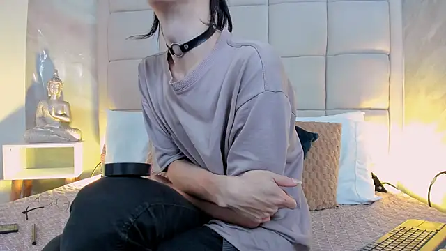 Hecatee 77 online show from 29, 9, 2025