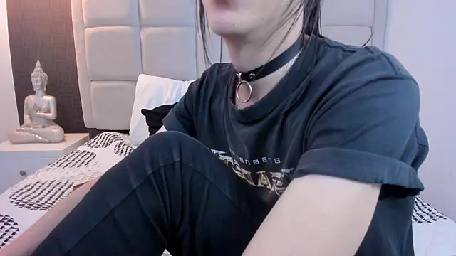 Hecatee 77 online show from 21, 3, 2025