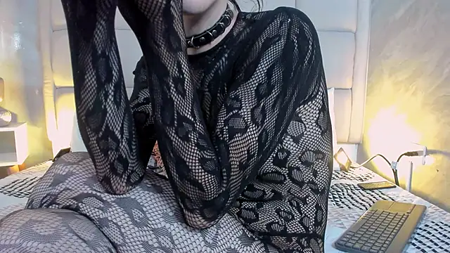 Hecatee 77 online show from 17, 12, 2025