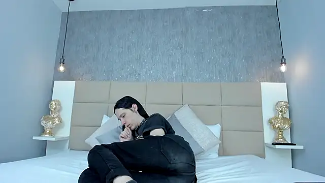 Hecatee 77 online show from 10, 3, 2026