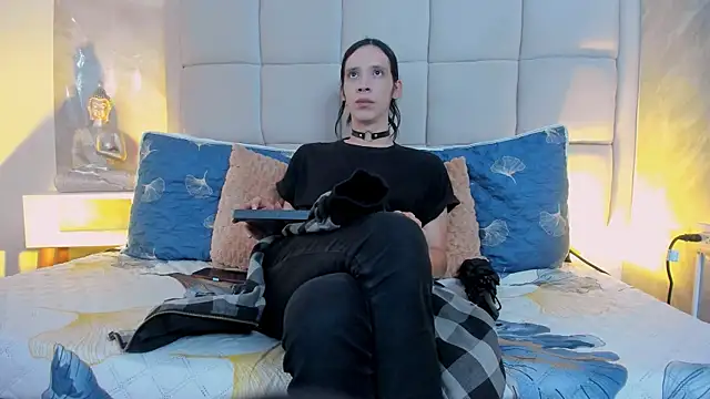 Hecatee 77 online show from 6, 10, 2025