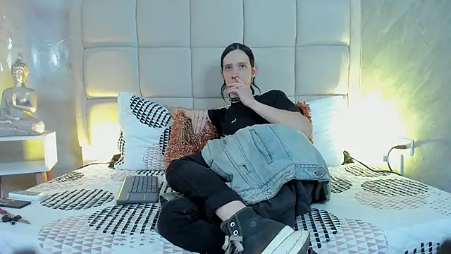 Hecatee 77 online show from 14, 2, 2026