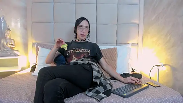 Hecatee 77 online show from 2, 10, 2025