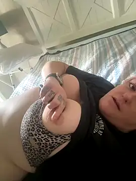 Cumslutsnowbunnie69 online show from 25, 9, 2025