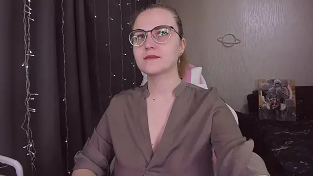 MissBrightShine online show from 16, 12, 2025