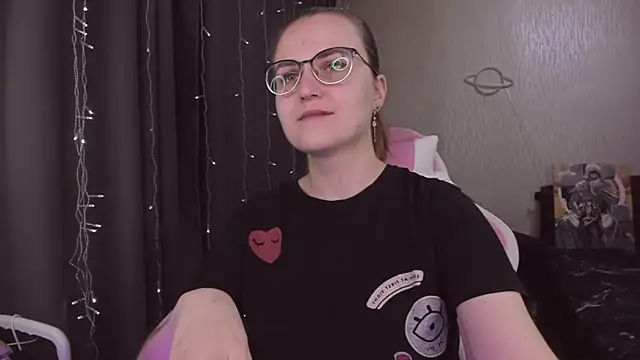 MissBrightShine online show from 19, 12, 2025