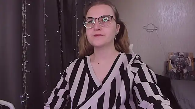 MissBrightShine online show from 4, 11, 2025