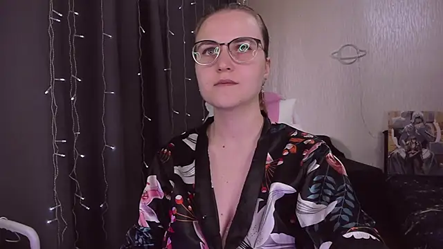 MissBrightShine online show from 14, 9, 2025