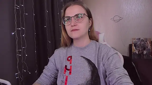 MissBrightShine online show from 4, 10, 2025