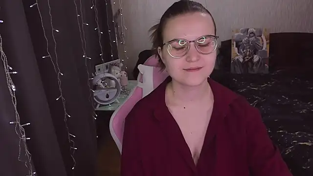 MissBrightShine online show from 18, 10, 2025