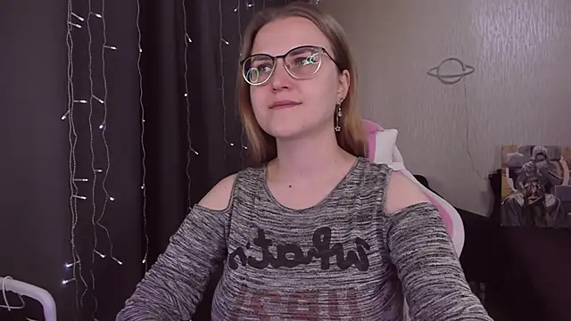 MissBrightShine online show from 19, 9, 2025