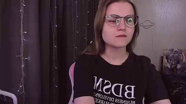 MissBrightShine online show from 14, 10, 2025