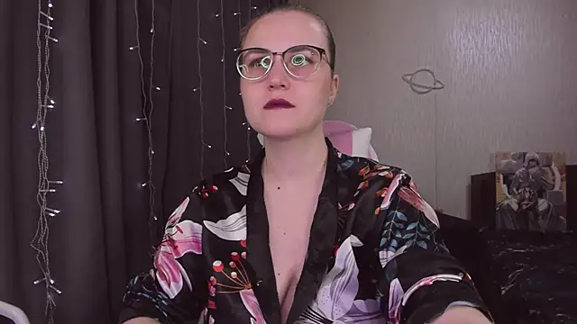 MissBrightShine online show from 13, 1, 2026