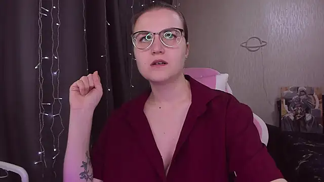 MissBrightShine online show from 12, 10, 2025