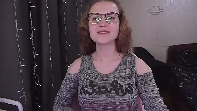 MissBrightShine online show from 12, 3, 2025