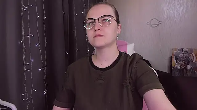 MissBrightShine online show from 25, 9, 2025