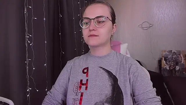 MissBrightShine online show from 30, 9, 2025