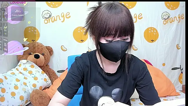 alonelove   online show from 14, 10, 2025