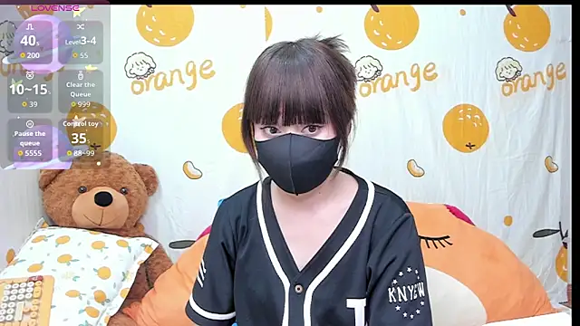 alonelove   online show from 15, 10, 2025