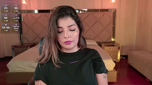 LisaMonroe  online show from 13, 3, 2026