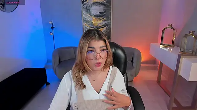 Snapshot of LisaMonroe_ chatting on 15, 3, 2025 LisaMonroe online show from 15, 3, 2025