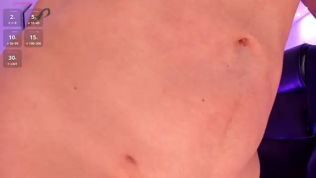 Snapshot of LisaMonroe_ chatting on 7, 3, 2025 LisaMonroe online show from 7, 3, 2025