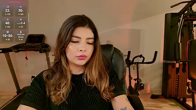 LisaMonroe  online show from 12, 4, 2026