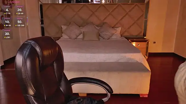 Snapshot of LisaMonroe_ chatting on 26, 9, 2025 LisaMonroe online show from 26, 9, 2025