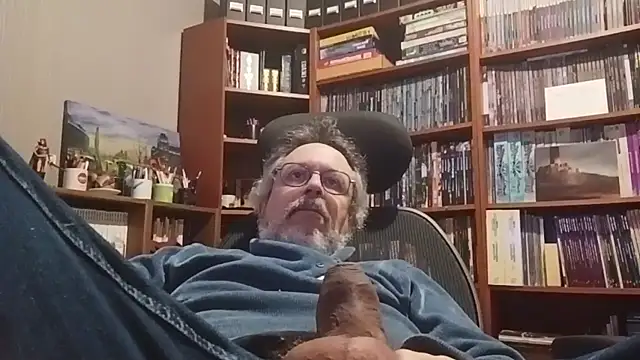 Mandra is a whore online show from 13, 11, 2025