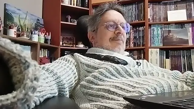 Mandra is a whore online show from 15, 1, 2026