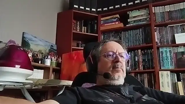 Mandra is a whore online show from 23, 10, 2025