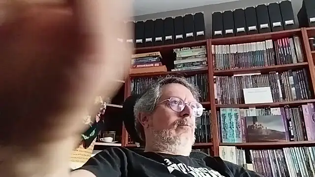 Mandra is a whore online show from 26, 10, 2025