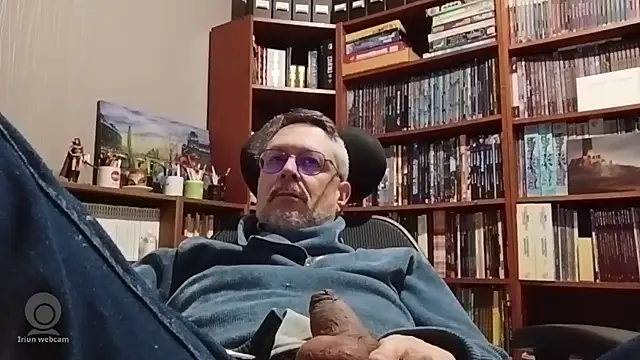 Mandra is a whore online show from 20, 11, 2025