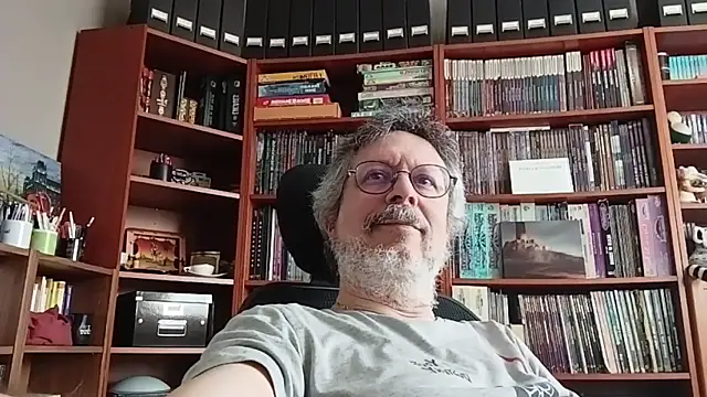 Mandra is a whore online show from 9, 11, 2025