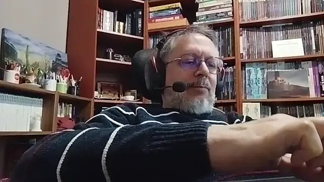 Mandra is a whore online show from 28, 11, 2025