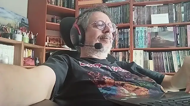 Mandra is a whore online show from 30, 10, 2025