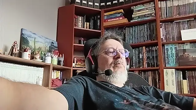 Mandra is a whore online show from 17, 12, 2025