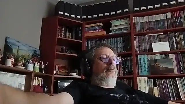 Mandra is a whore online show from 13, 11, 2025