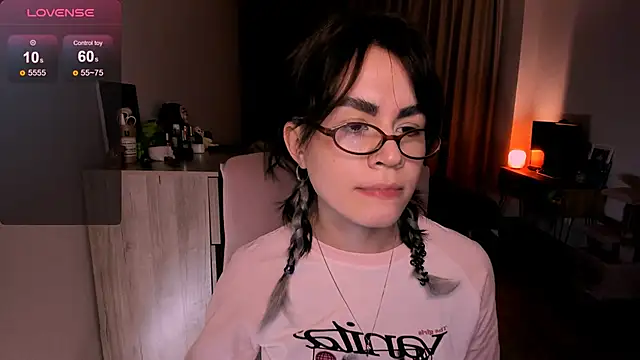 Snapshot of _selectrra chatting on 19, 2, 2025 selectrra online show from 19, 2, 2025